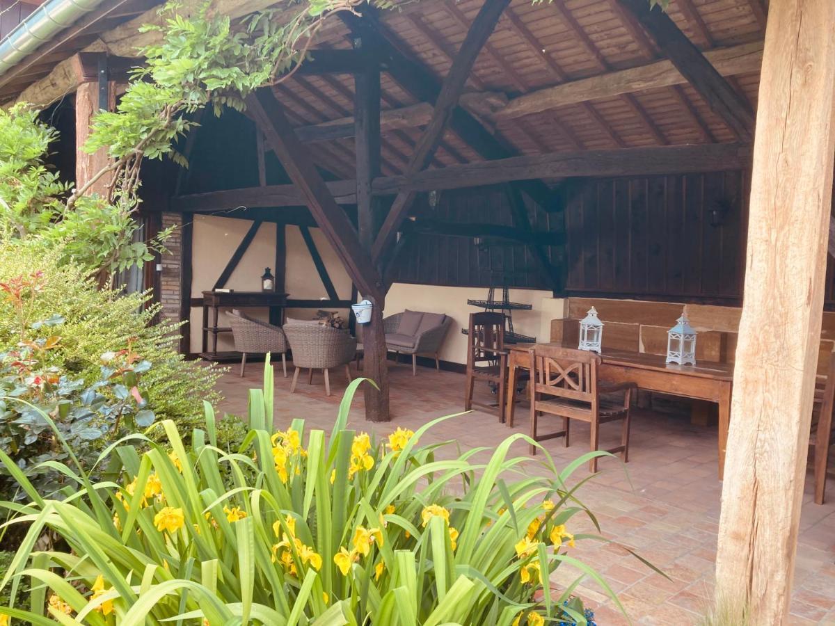 Maison De Campagne Avec Cheminee Et Exterieur La Neuville-aux-Bois エクステリア 写真