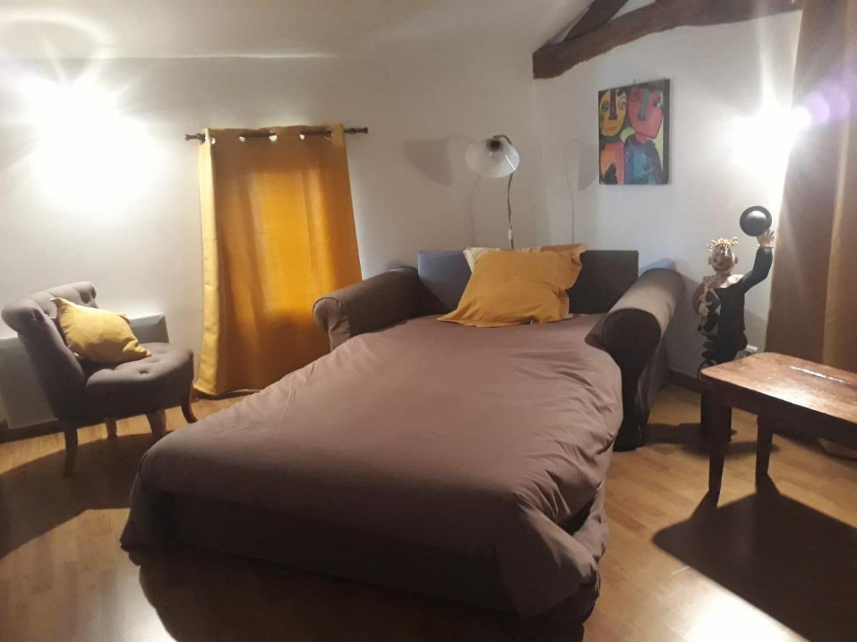 Maison De Campagne Avec Cheminee Et Exterieur La Neuville-aux-Bois エクステリア 写真