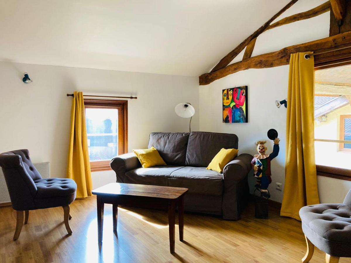 Maison De Campagne Avec Cheminee Et Exterieur La Neuville-aux-Bois エクステリア 写真